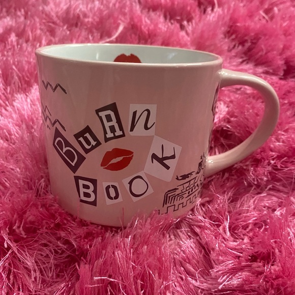 MeanGirls Makeup set New - Picture 8 of 9